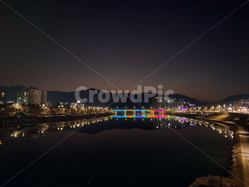 밀양교,밀양,야경,물,water,자연,nature,nightscape,강,다리,산,밤