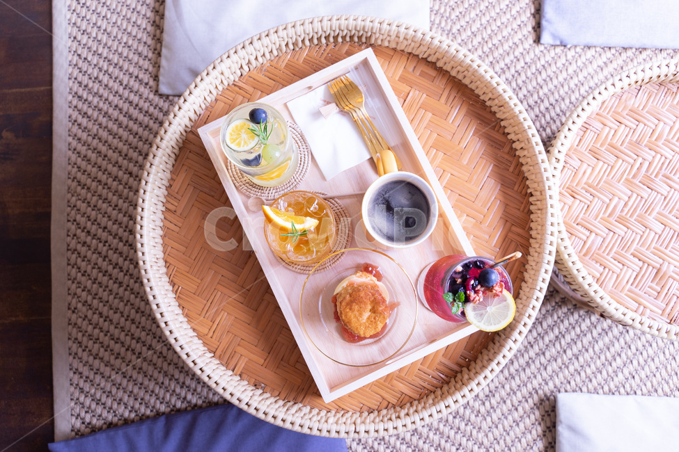 카페,cafe,음료,커피,coffee,과일,타르트,쟁반,데코,decoration,음식,식재료,요리,food,cook,meal,dishes,food reserves