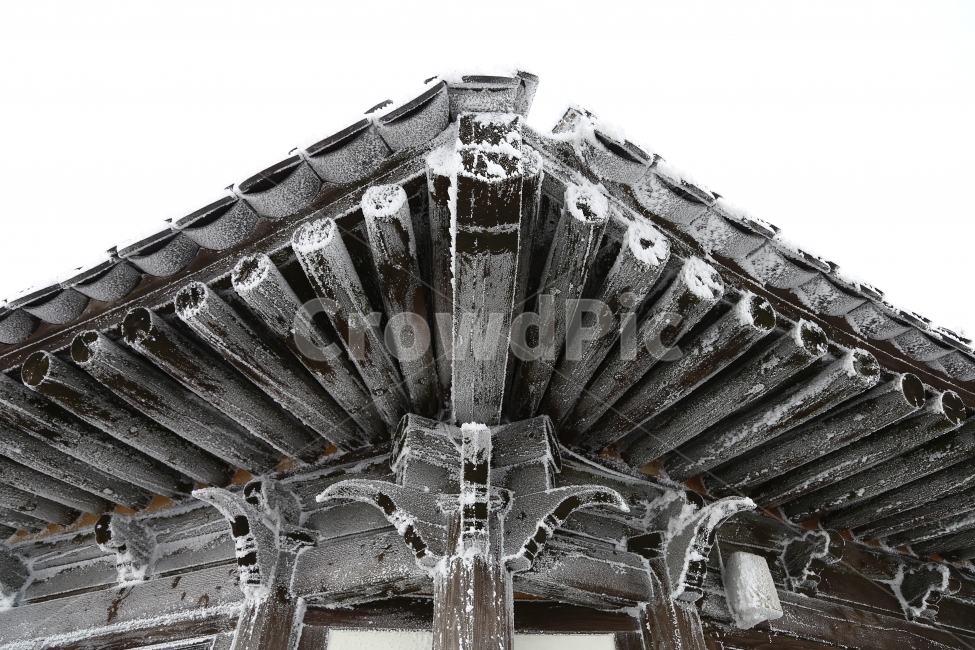 겨울,눈꽃,한옥,덕유산,겨울감성,감성,겨울여행,겨울,계절,winter,season,한국전통,한국문화,korean traditional,korean culture,건축물,건물외관,exterior,building,structure,architecture,construction