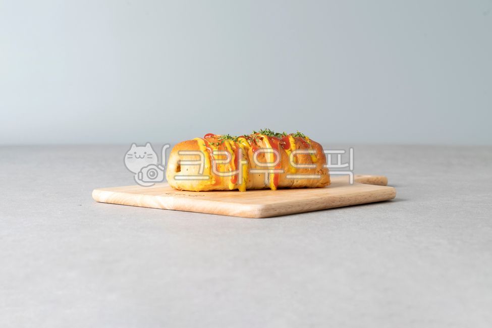 bread,cafe,Cheddar cheese sausage bread,sausage bread,Cheddar Cheese,food