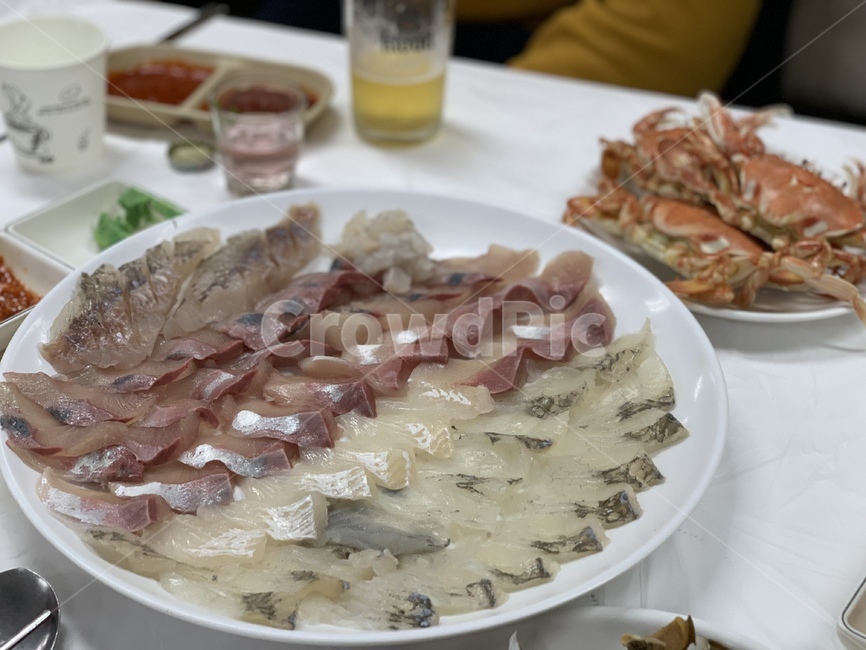 회,생선,물고기,게,맥주,광어,음식,식재료,요리,food,cook,meal,dishes,food reserves