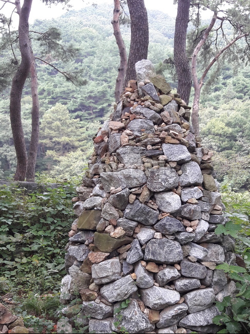 돌탑,소원,빌기,산,숲,돌,자연,풍경,nature,landscape,rubble,파편,slate,슬레이트