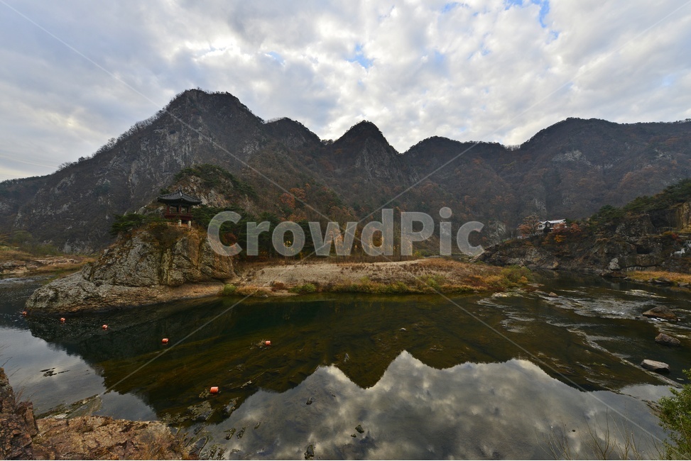 충북,영동,월류봉,월류봉가을,월류봉추색,강,경치,풍경,경관,nature,자연,outdoors,옥외,mountain,산,mountainrange,산맥