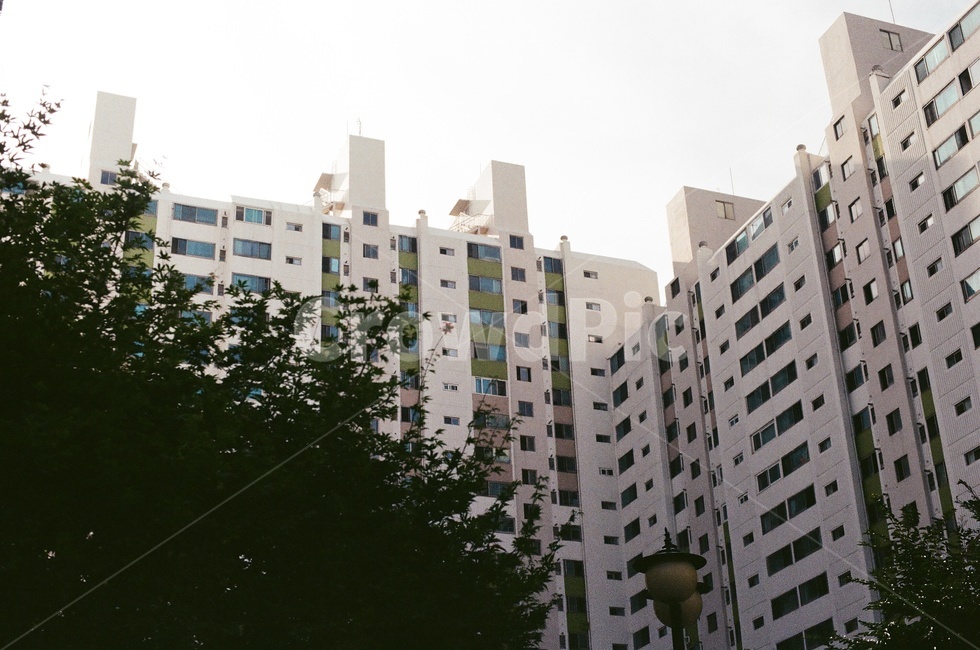 town,도시,고층건물,city,building,건물,아파트,apartmentbuilding