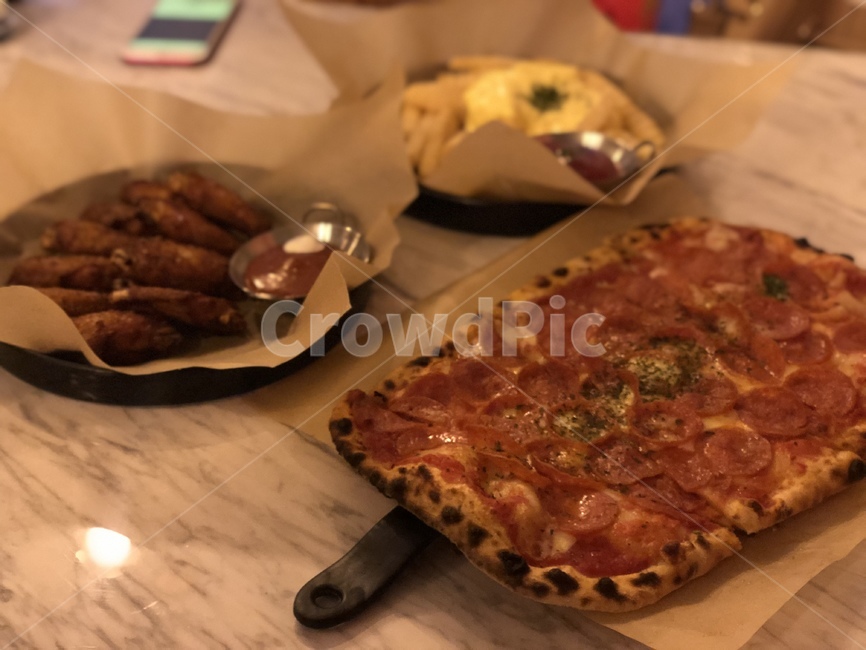 pizza,피자,페페로니피자,닭,양식,음식,식재료,요리,food,cook,meal,dishes,food reserves,양식,서양음식,서양요리,western food,western dishes,western meal,western cook