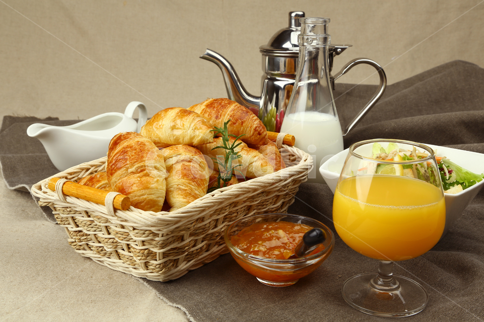 빵,크로와상,베이킹,식품,음식,식사,아침식사,샌드위치,bread,croissant,baking,food,meal,breakfast,sandwich,음식,식재료,요리,food,cook,meal,dishes,food reserves,빵,bread,디저트,간식,후식,dessert,snack,연출,컨셉,콘셉,direction,concept
