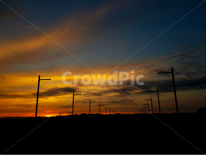 일출,구름,풍경,태양,여름,자연,풍경,nature,landscape,outdoors,옥외,sky,하늘,sunset,일몰,dusk,황혼,dawn,새벽,red sky,붉은 하늘