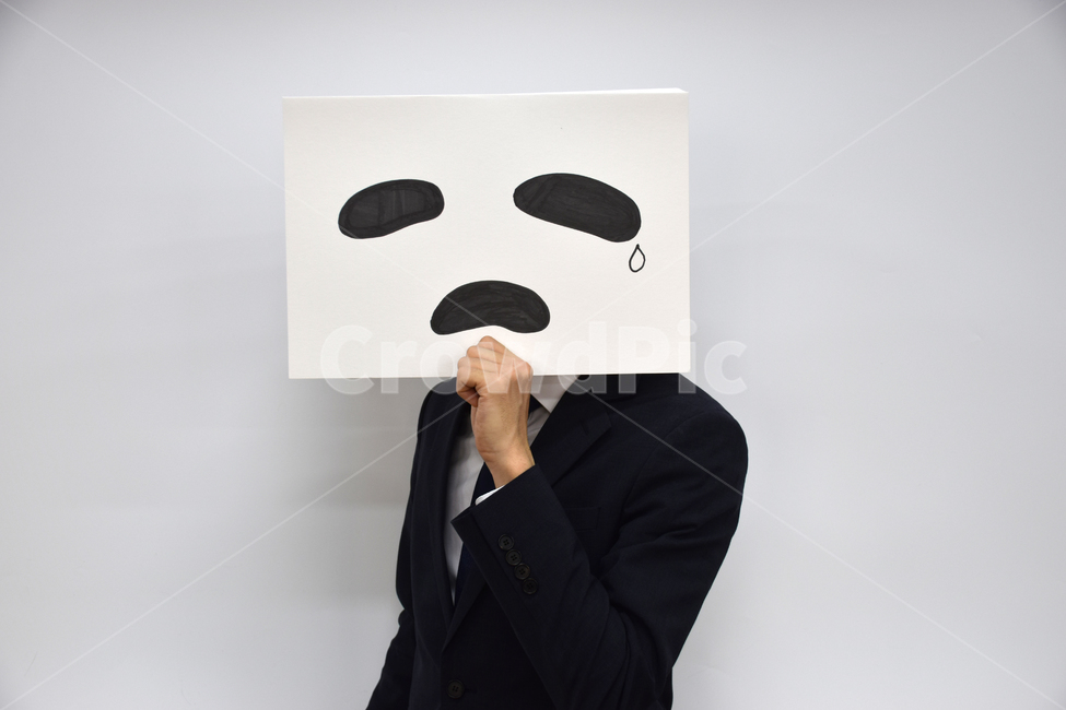 종이얼굴,사업,이모티콘,소통,생활,비지니스,모자이크,스케치,비즈니스,남자,남성,사람,얼굴,표정,의사소통,가면,마스크,종이,표현,감정,일상,직장,슬픔,눈물,불쌍한,고통,스트레스,외톨이,절망,울음,사람,인물,인간,human,person,얼굴표정,facial expression,face,감정표현,기분,feeling,emotion,비즈니스,사업,business,service,work,연출,컨셉,콘셉,direction,concept