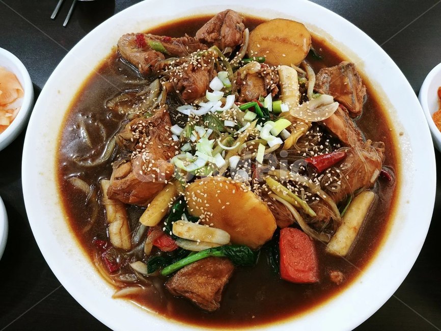 찜닭,안동,안동찜닭,jjimdak,braisedspicychickenwithvegetables,koreanfood,음식,식재료,요리,food,cook,meal,dishes,food reserves,한식,한국음식,한국요리,korean food,korean dishes,korean meal,korean cook