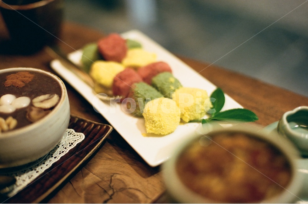 다과,팥죽,경단,한옥,다과상,한과,한국,koreanstyle,한류,한국전통,한국문화,korean traditional,korean culture,음식,식재료,요리,food,cook,meal,dishes,food reserves,한식,한국음식,한국요리,korean food,korean dishes,korean meal,korean cook,디저트,간식,후식,dessert,snack
