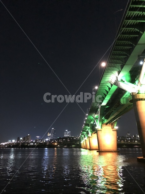 한강,야경,다리,자연,감성,야경,밤,풍경,nightscape,night,landscape,건축물,건물외관,exterior,building,structure,architecture,construction,road,도로,freeway,고속 도로