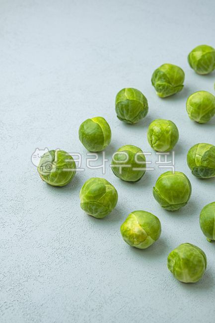 mini cabbage,cabbage,vegetable,Brussels Sprouts,food,Food Ingredients,ingredients,fresh food,fresh,organic