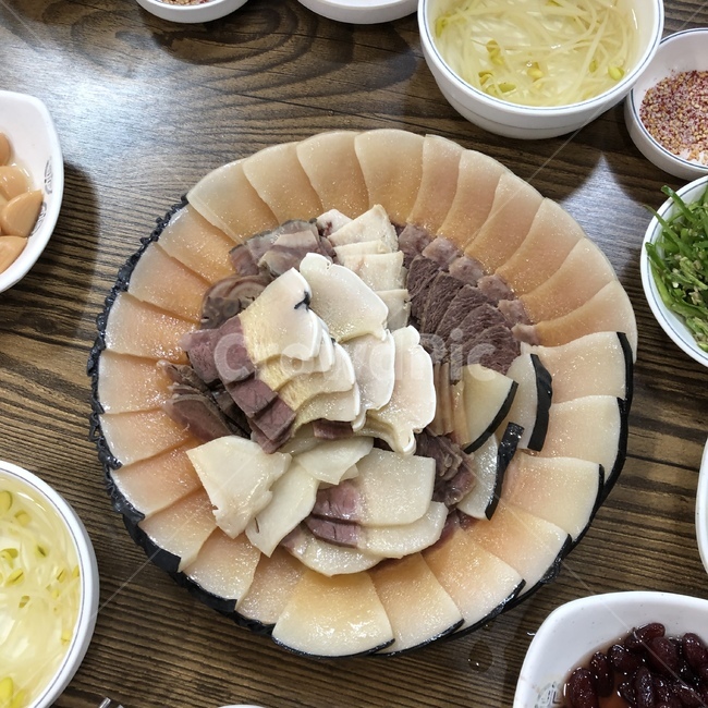 고래고기,외식,몸보신,밍크고래,저녁밥