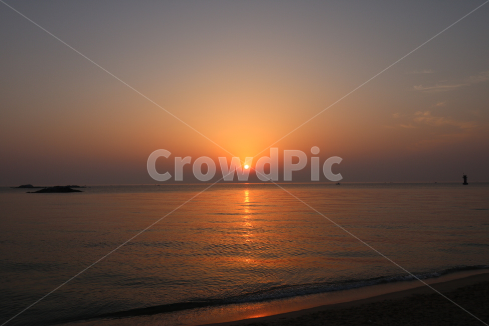 일출,태양,바다,감성,느낌,자연,풍경,nature,landscape,outdoors,옥외,dawn,새벽,red sky,붉은 하늘,sunset,일몰,sky,하늘,dusk,황혼,sunlight,햇빛