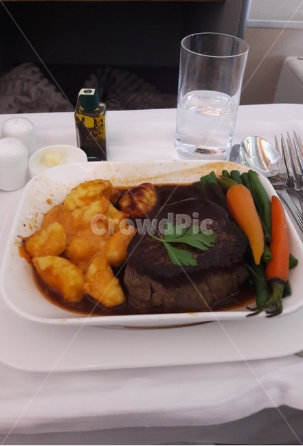 스테이크,비행기,양식,기내식,소스,음식,식재료,요리,food,cook,meal,dishes,food reserves