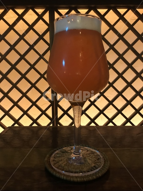맥주,와인잔,koreantraditional,전통창틀,전통창문,beer,wine,orange,주황,격자무늬