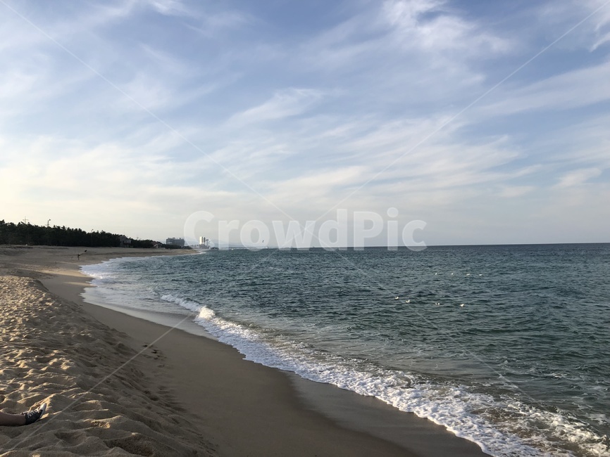 겨울,바다,겨울바다,파도,백사장,하늘,지평선,컨셉,분위기,구름
