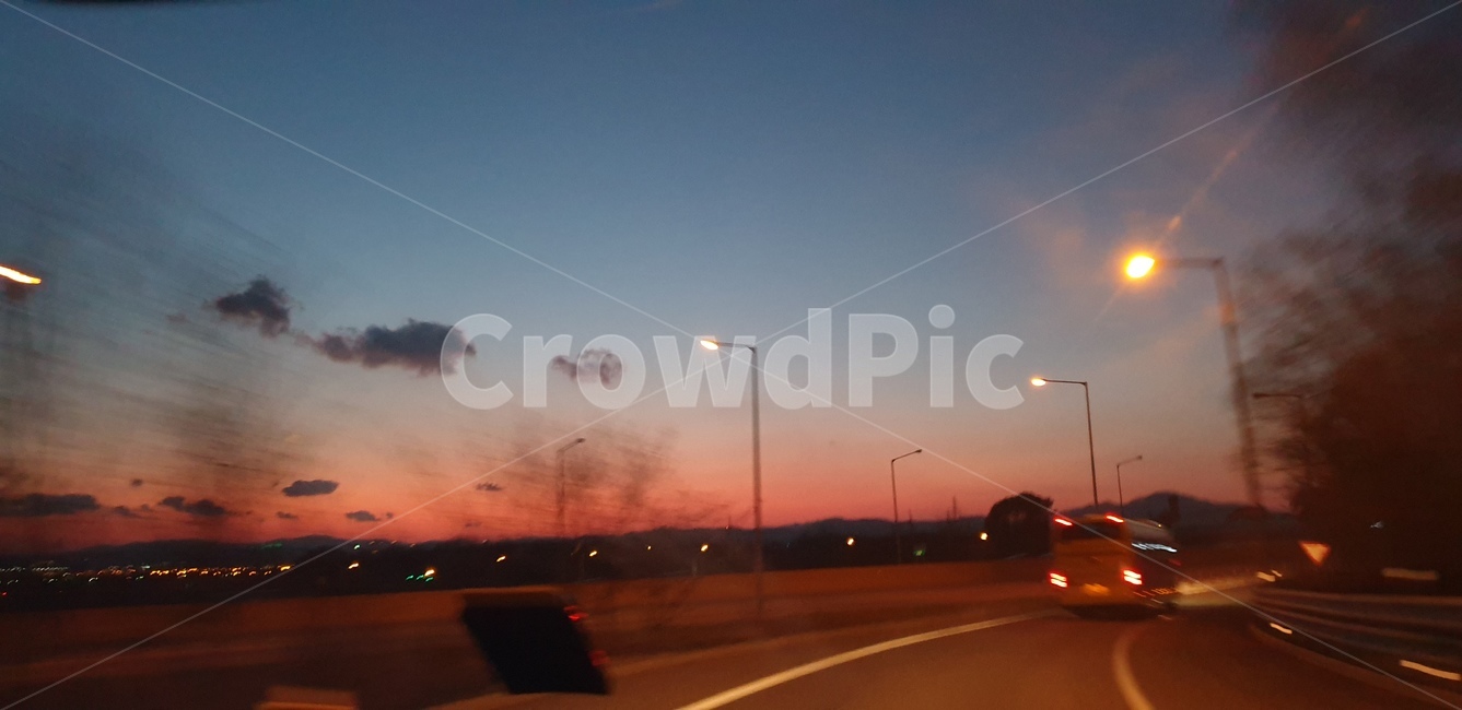 퇴근길,해질녘,도로,힐링,감성,교통,교통수단,traffic,transportation