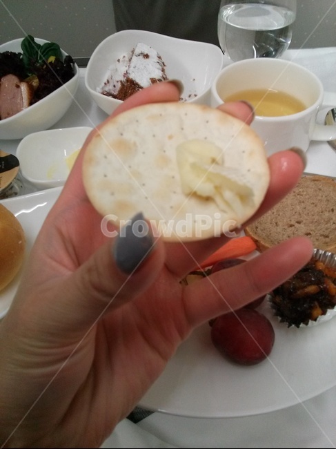 비행기,비지니스석,저녁,빵,한국