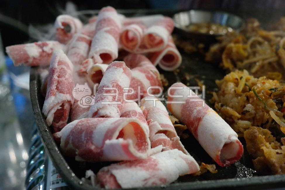 대패삼겹살,삼겹살,돼지고기,철판구이,구이,냉동삼겹살,고기,육류,음식,식사,요리,대패삼겹,냉동육,냉동식품,식재료,porkbelly,food,cook,meal,dishes,foodreserves