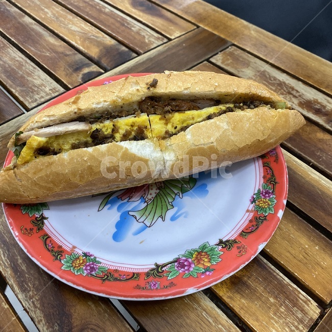 반미,베트남,베트남현지음식,현지음식,베트남음식,샌드위치,간식,banmi,vietnam,vietnamese,food,sandwich,snack,localfood,local,vietnamfood,정방형