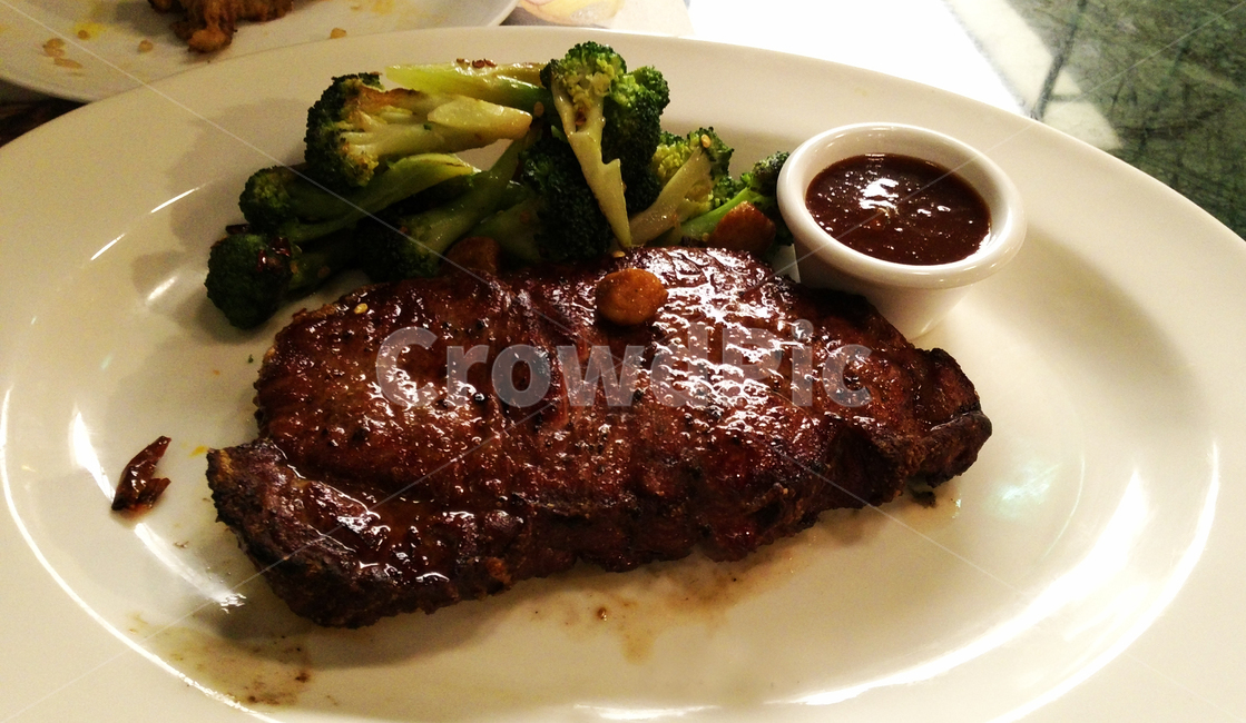스테이크,빕스,고기,등심,접시,음식,식재료,요리,food,cook,meal,dishes,food reserves,양식,서양음식,서양요리,western food,western dishes,western meal,western cook