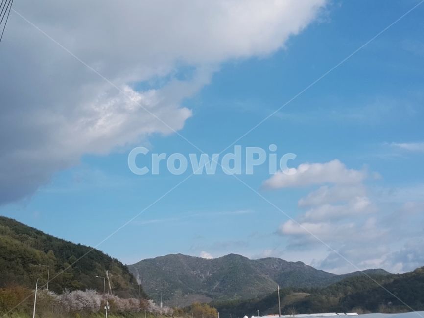 풍경,하늘,파란하늘풍경,구름,경치,맑은날,산