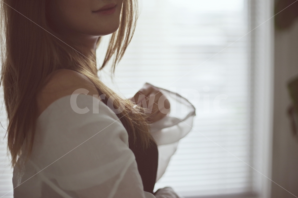 미녀,감성,감성사진,따뜻한사진,낭만,그림자,음영,사람,인물,인간,human,person,여성,여자,woman,female,lady,감성,sensible,feeling