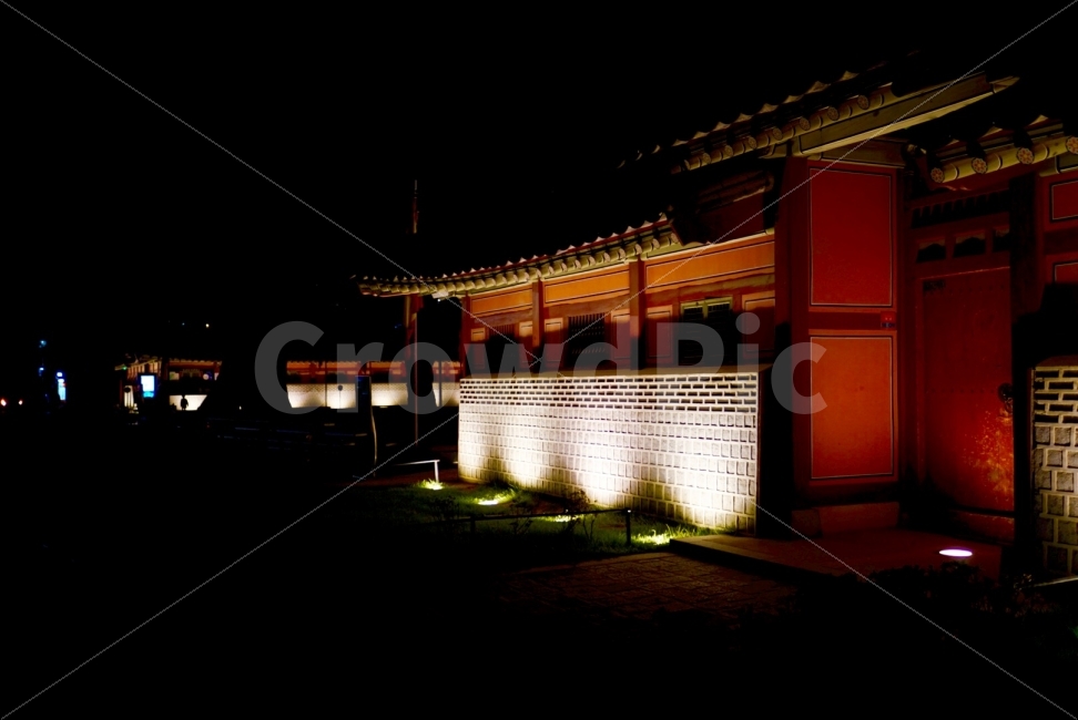 화성,화성행궁,봄,야경,감성,야경,밤,풍경,nightscape,night,landscape,한국전통,한국문화,korean traditional,korean culture,architecture,건축물,building,건물,shrine,신사,worship,예배