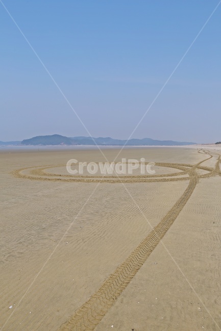 바닷가,해안,사구,모래사장,바퀴자국,waterfront,dune,tracks,자연,풍경,nature,landscape,해변,바다,beach,sea,soil,흙,outdoors,옥외,sand,모래