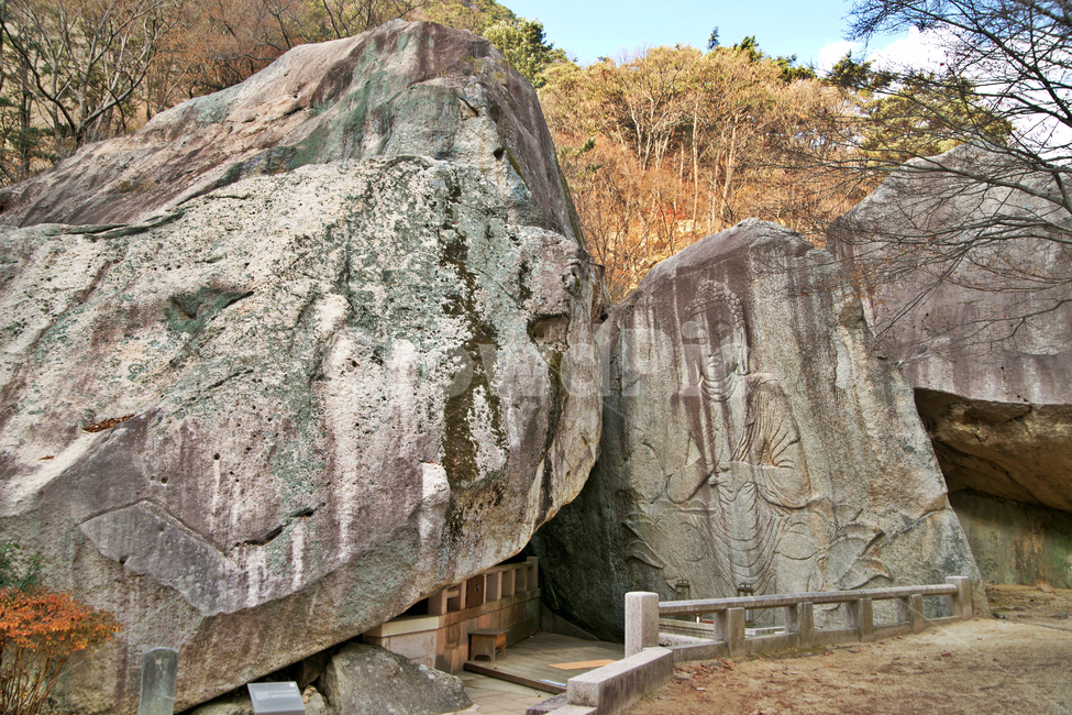 마애여래의상,마애불,법주사,추래암,보물제216호,고려시대,마애불상,속리산,보은,조각상,동상,석상,조형물,statue,bronze statue,stone statue,종교,신앙,religion,belief,faith