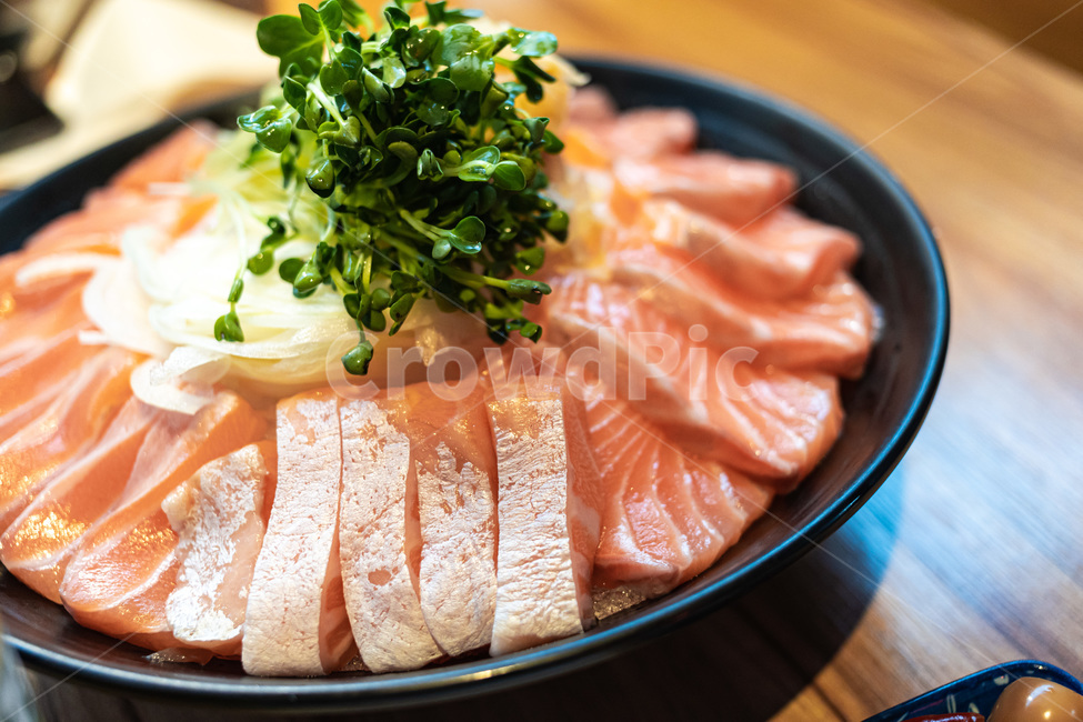 연어사시미,연어회,생연어,연어,연어요리,음식,food,cook,회,안주,일본음식,reserves,dishes,meal,식재료,japanesedishes,japanesefood,japanesecook,수산물,음식,식재료,요리,food,cook,meal,dishes,food reserves