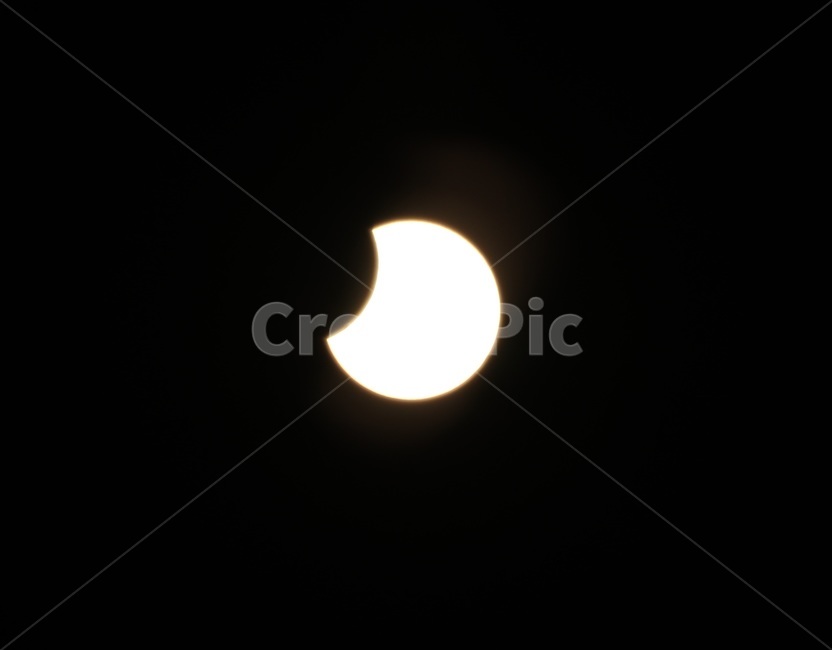 일식,부분일식,천문현상,eclipse,solareclipse,partialsolareclipse,자연,풍경,nature,landscape,식,astronomy,천문학,night,밤,space,우주,outdoors,옥외,moon,달,universe,outer space,대기권 밖