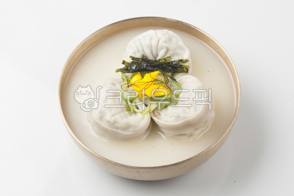 Tteokguk,tteokmanduguk,manduguk,mandu,garaetteok,gomyeong,seol food,holiday food,seolnal food,cooking