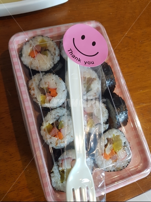 김밥,소풍,소풍김밥,간식,식사,음식,식재료,요리,food,cook,meal,dishes,food reserves,한식,한국음식,한국요리,korean food,korean dishes,korean meal,korean cook