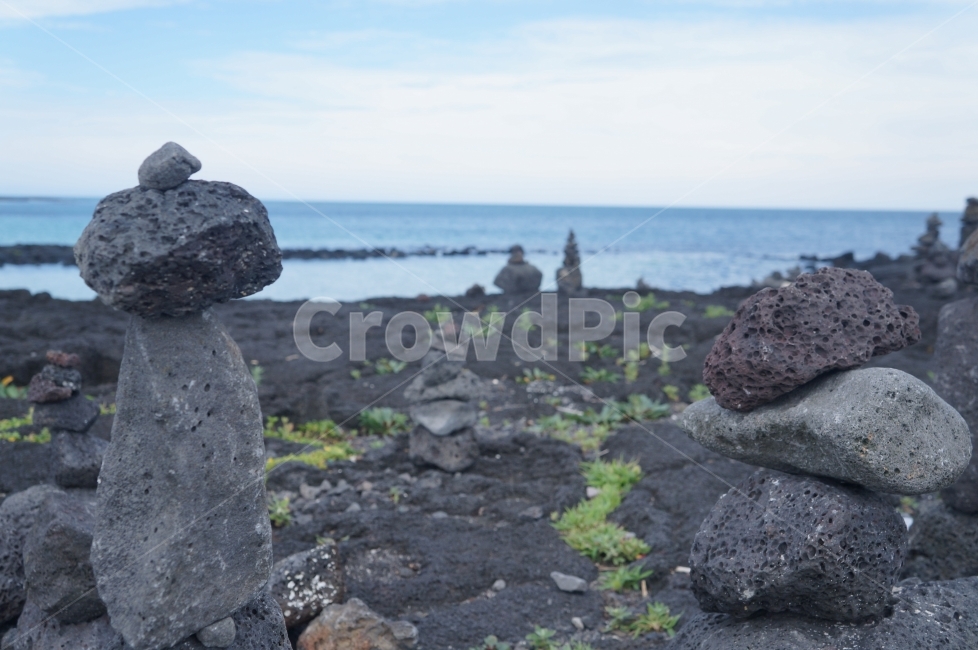 소원,돌탑,바다,바닷가,제주도,하늘,자연,풍경,nature,landscape,한국자연풍경,한국자연경관,korea nature landscape,해변,바다,beach,sea,제주도,jeju,jeju island,rock,록,rubble,파편