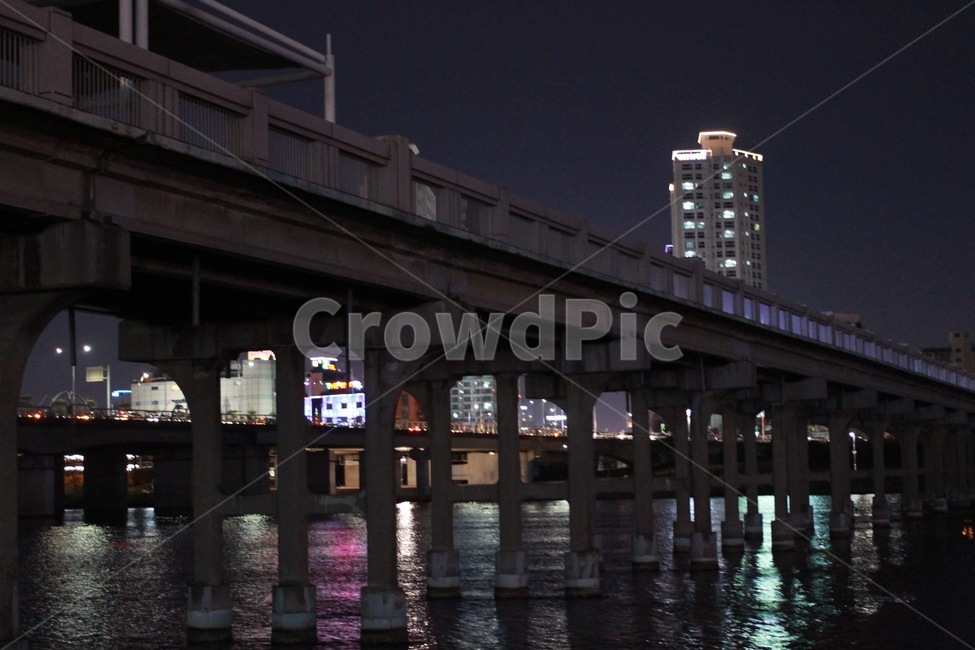 다리,밤,야경,빚,강,야경,밤,풍경,nightscape,night,landscape,건축물,건물외관,exterior,building,structure,architecture,construction