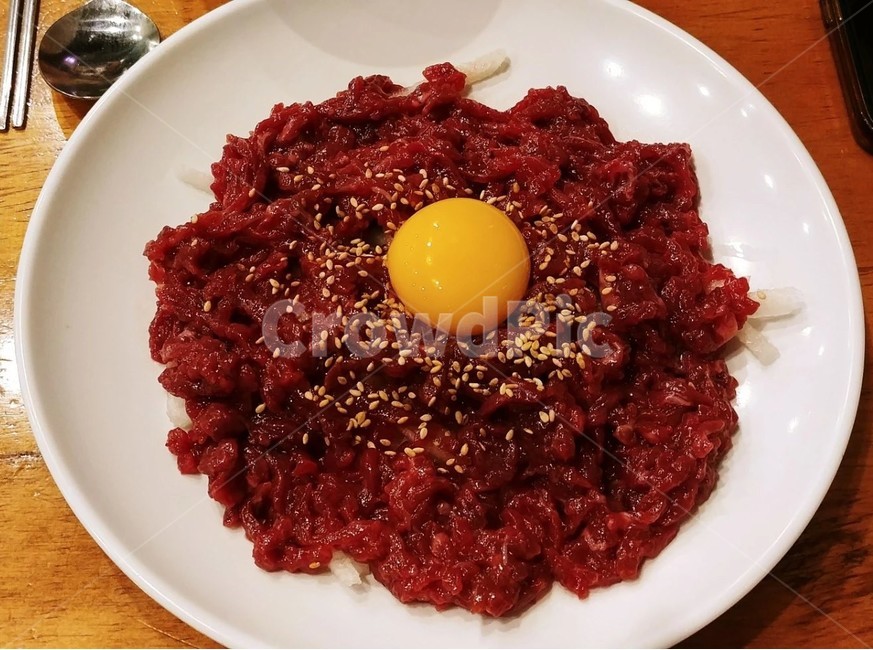 koreanstylerawbeef,yukhoe,raw meat,beef,steaktartare,koreanfood