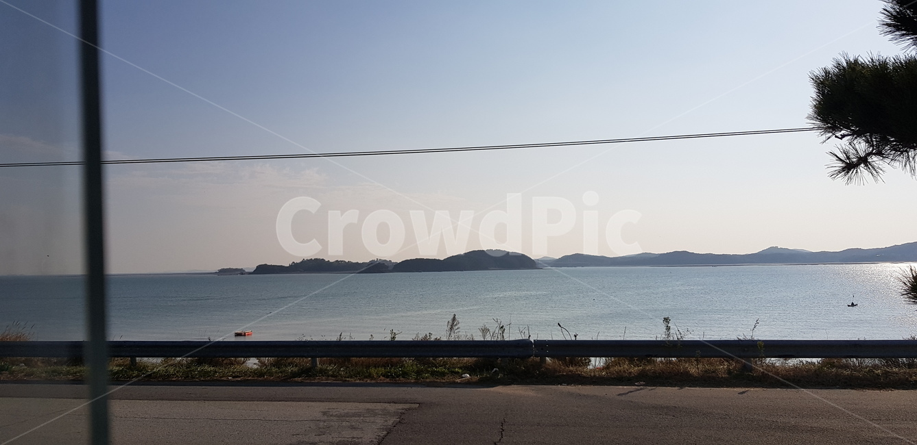 nature,자연,outdoors,옥외,shoreline,해안선,water,물,sea,바다,ocean,대양,coast,연안