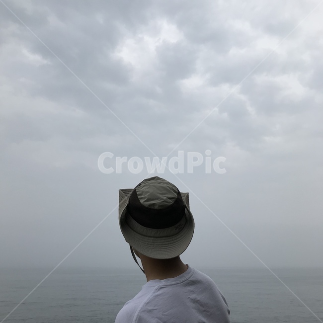 뒷모습,바다,추억,회상,힐링,감성,감상