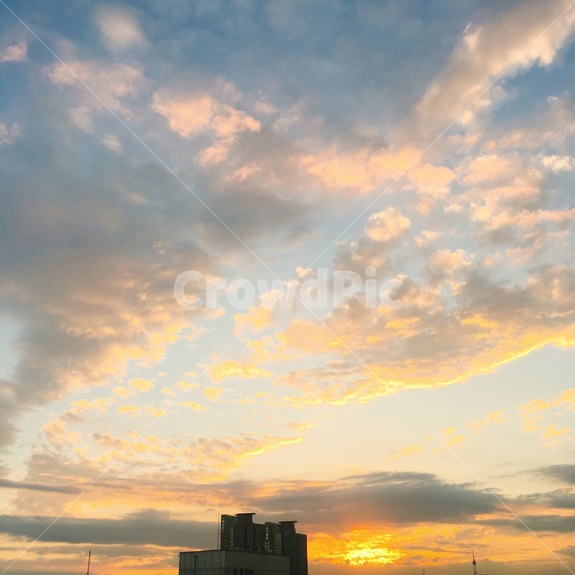 하늘,서울하늘,노을,구름,아름다운하늘,해질녘,자연,풍경,nature,landscape,outdoors,옥외,sunset,일몰,red sky,붉은 하늘,sky,dusk,황혼,dawn,새벽