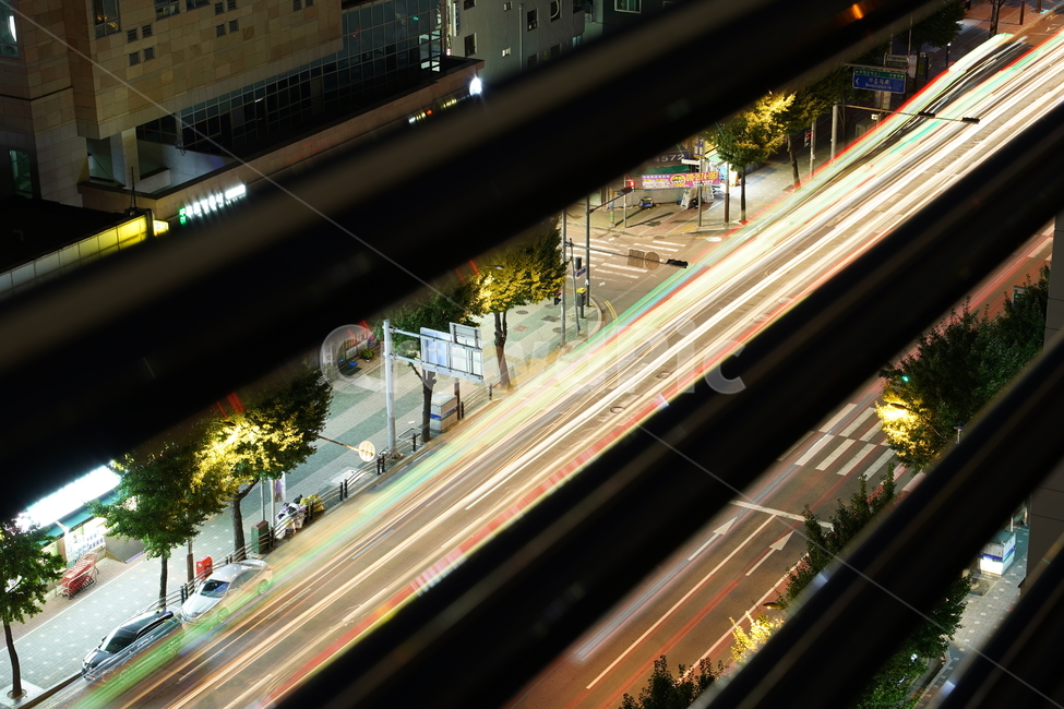 야경,네온사인,도시,도로,불빛,야경,밤,풍경,nightscape,night,landscape,도시,city,교통,교통수단,traffic,transportation,road,freeway,고속 도로,asphalt,아스팔트