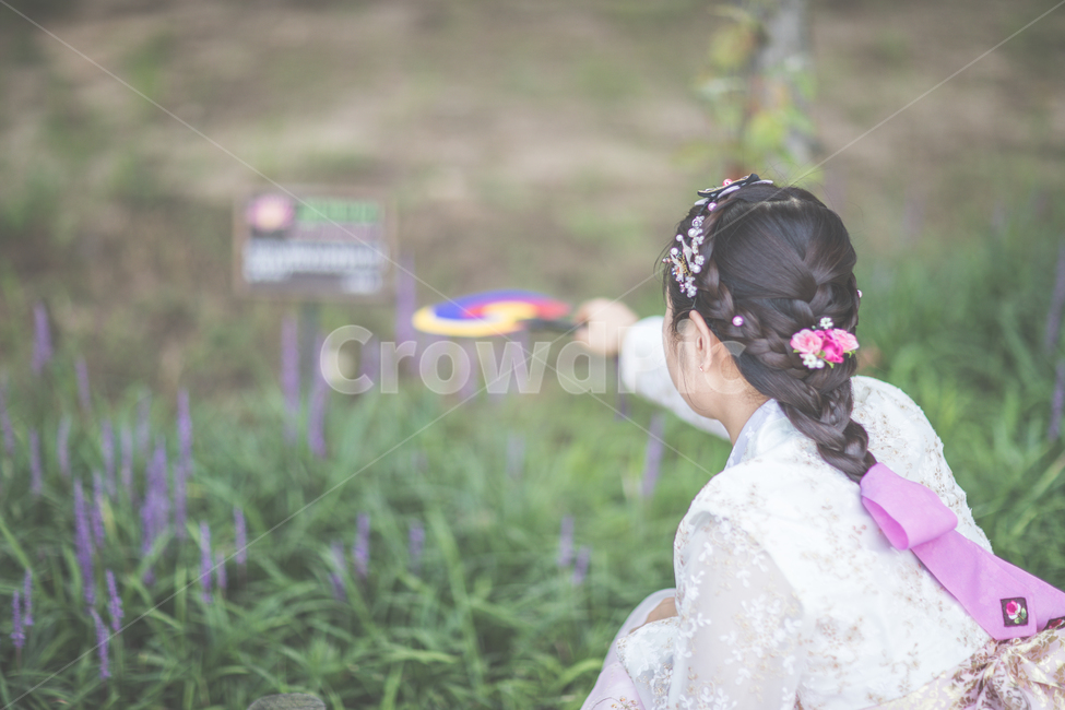 사람,여자,풍경,한복,전통,댕기,human,girl,woman,landscape,tradition,hanbok,한국전통,한국문화,korean traditional,korean culture,한복,한국전통의상,hanbok,korean traditional clothes,사람,인물,인간,human,person,여성,여자,woman,female,lady,감성,sensible,feeling