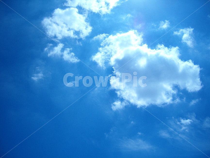 하늘,맑음,맑은,sky,blue,빛,여유,예쁜,예쁘다,맑은하늘,파랗다,파란하늘,구름,구름많음,모양,자연,풍경,nature,landscape,azure sky,푸른 하늘,outdoors,옥외
