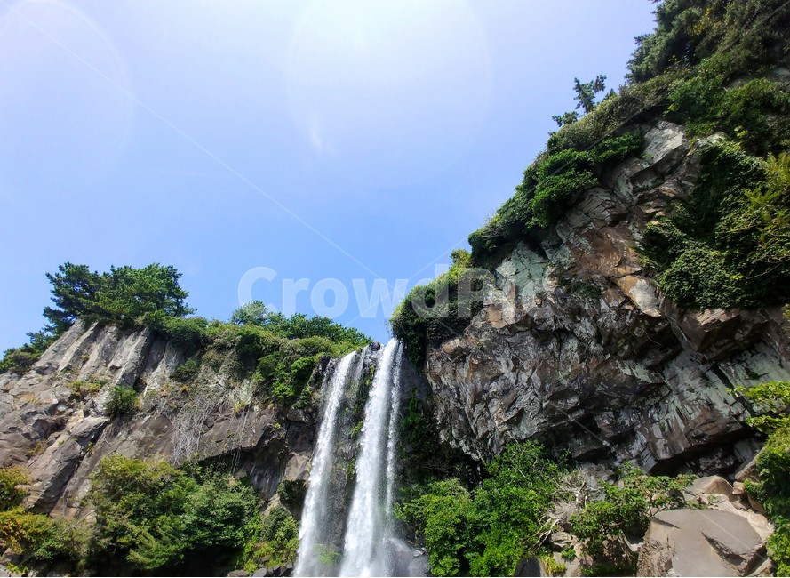 정방폭포,제주,여름,폭포,맑음,하늘,쾌청,자연,풍경,nature,landscape,제주도,jeju,jeju island,outdoors,옥외,river,강,water,물,waterfall