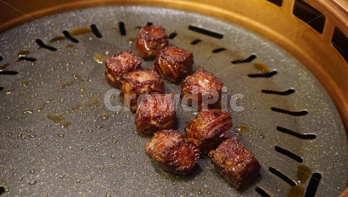 숙성등심,숙성고기,소고기,등심,불판,소,음식,식재료,요리,food,cook,meal,dishes,food reserves,육류,고기,meat