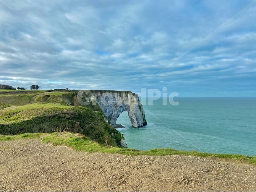 에트르타,프랑스,절벽,낭떠러지,배경,ocean,대양,바다,sea,water,자연,nature,outdoors,shoreline,cliff