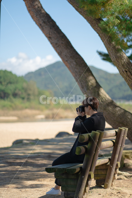모래,인물,사람,풍경,나무,human,인간,person,photographer,사진작가,나무의자,의자,산,구름,옥외,식물,야외,사람,인물,인간,human,person,사진작가,포토그래퍼,photographer