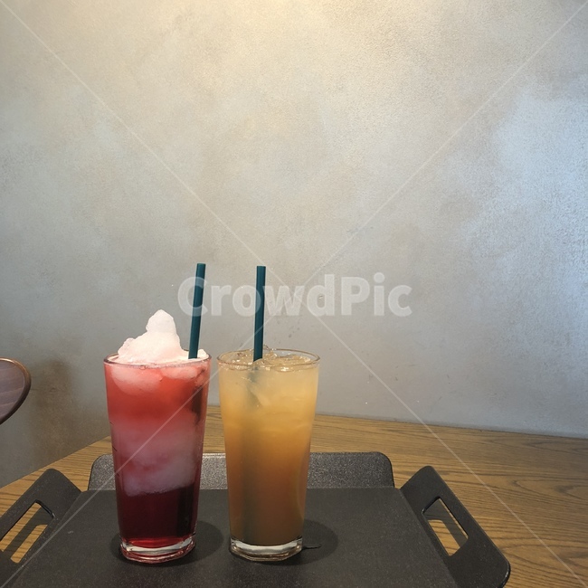 음료,카페,여름,실내,휴식,여유,음료수,drink,beverage,커피,카페,coffee,cafe