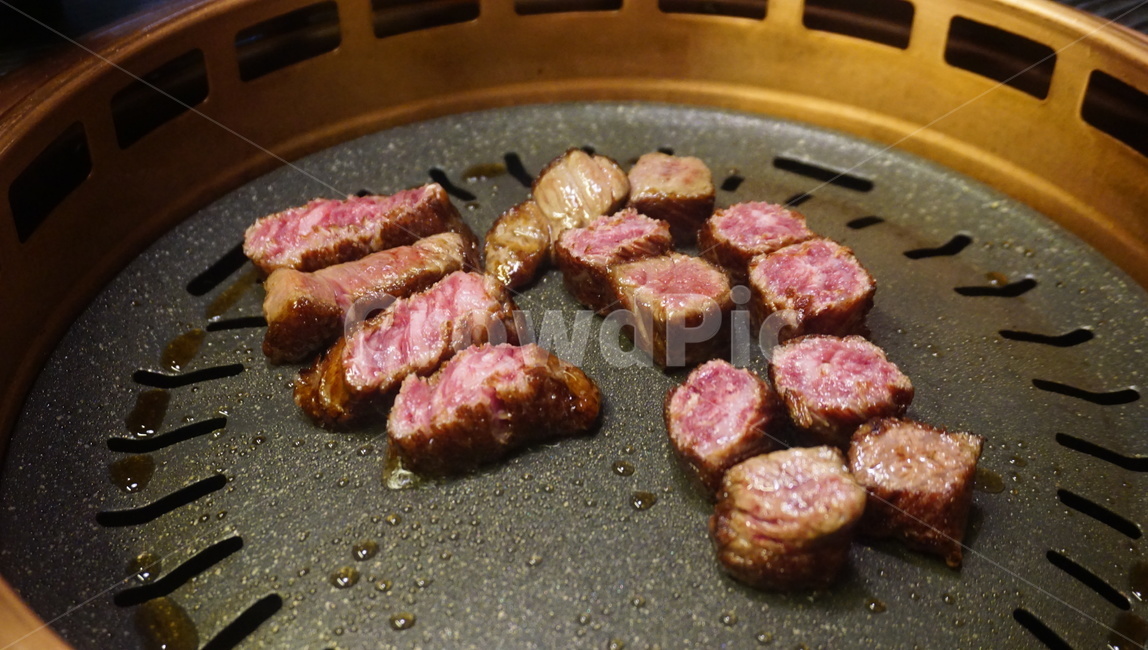 숙성등심,숙성고기,소고기,등심,불판,소,음식,식재료,요리,food,cook,meal,dishes,food reserves,육류,고기,meat